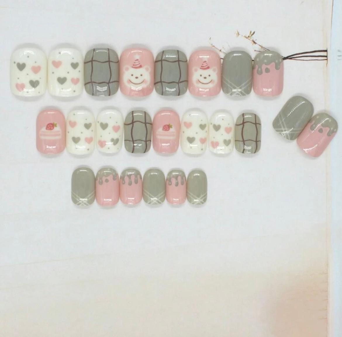 24pcs Christmas Elements Glossy Short Squar